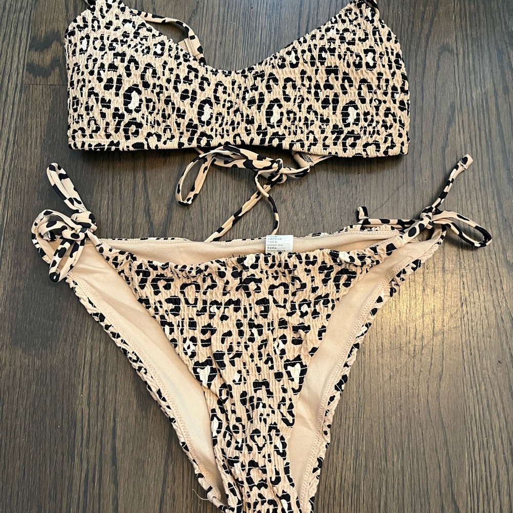 hollister cheetah bikini